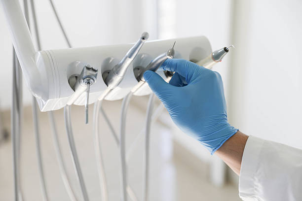 Professional Emergency Dentist technician working in Dublin, VA